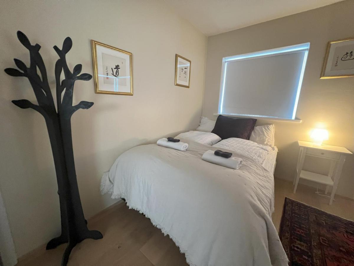 Guesthouse Akureyri - Apartments Near Down Town Exteriör bild